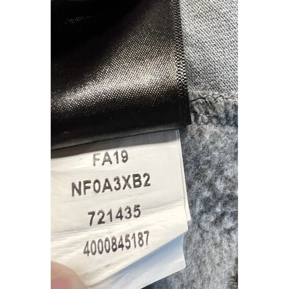 The North Face Mens L 1/4 zip Hoodie Logo Pockets NF0A3XB2